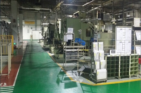 大功率补偿式稳压器