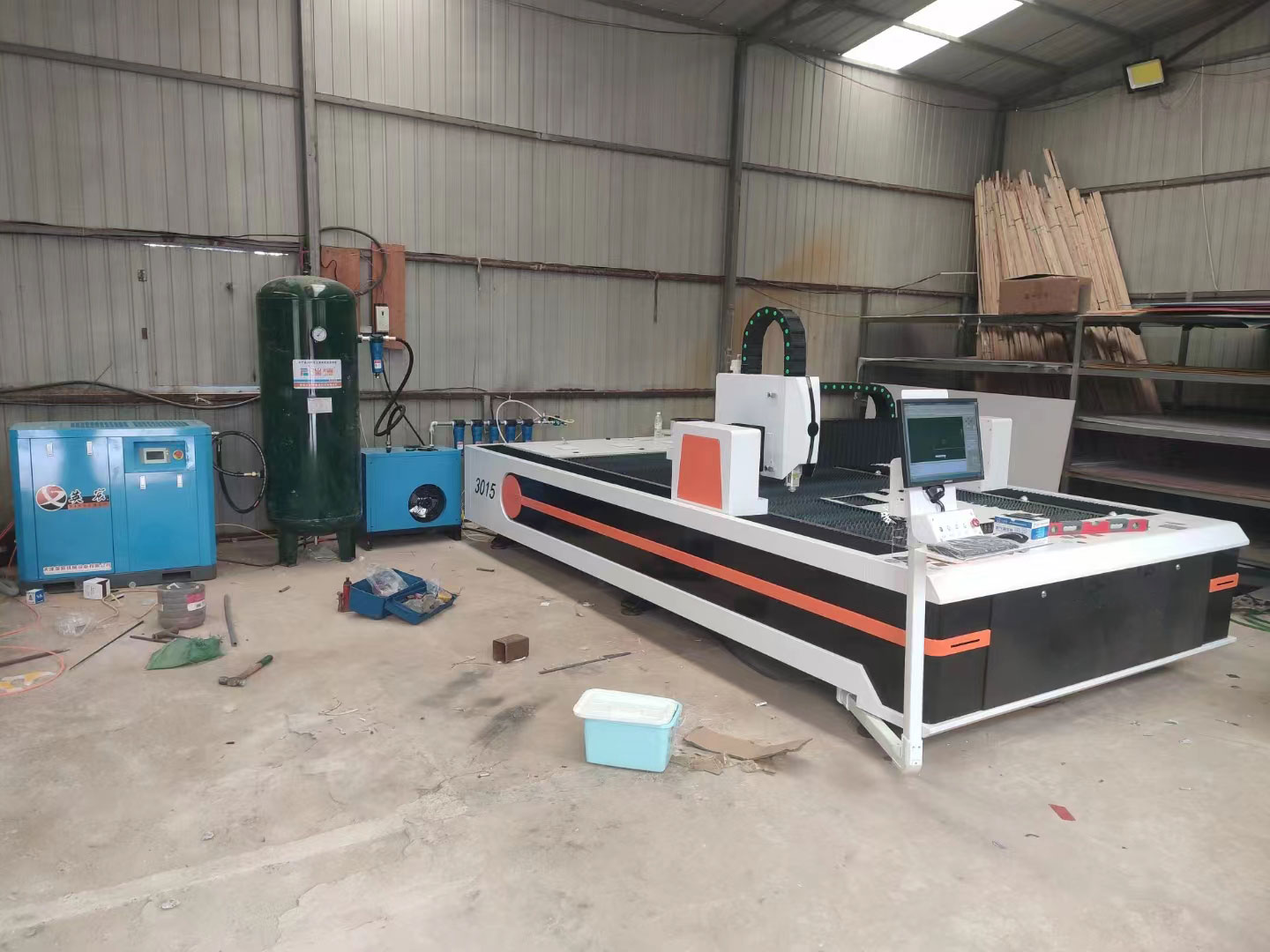 弘通电气为激光切割机提供三相高精度稳压器TNS-20kva